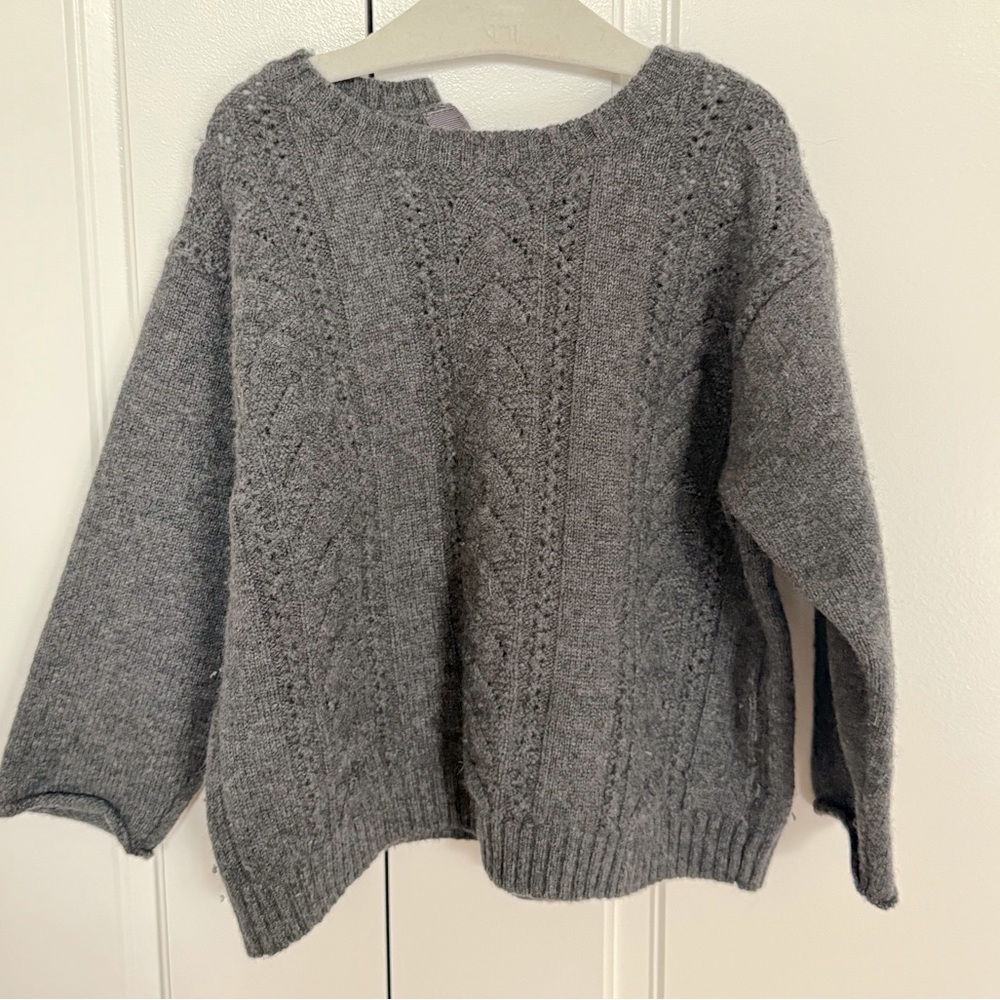 UK brand Caramel Gray Crew Neck Cable Knit Sweater